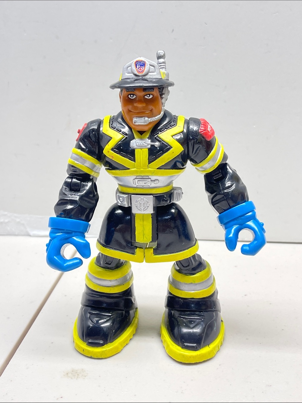Mattel Rescue Heroes Billy Blazes Firefighter Action Figure 2001